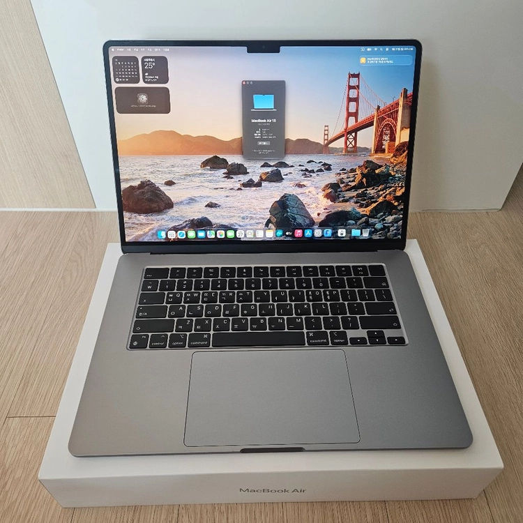 맥북 에어 M2 15인치 8GB/256GB 풀박스 급처합니다 이미지
