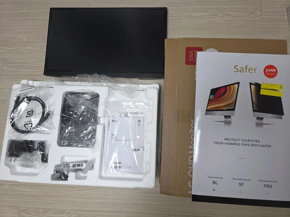 엘지 LG 24인치 QHD 모니터 24U631A/필름/최신품/거의새것/풀박스 이미지