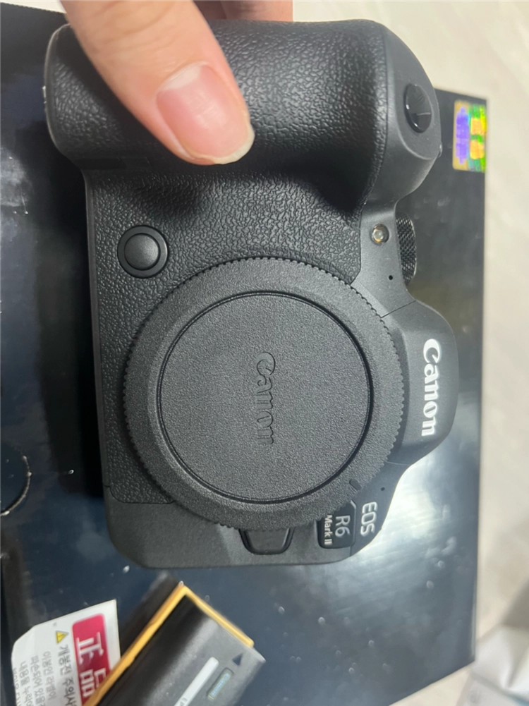 캐논 r6 mark2 카메라 이미지