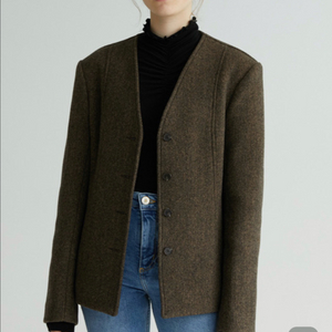 [새상품] 패브릭컬러지 노카라 하프자켓 헤링본브라운 이미지