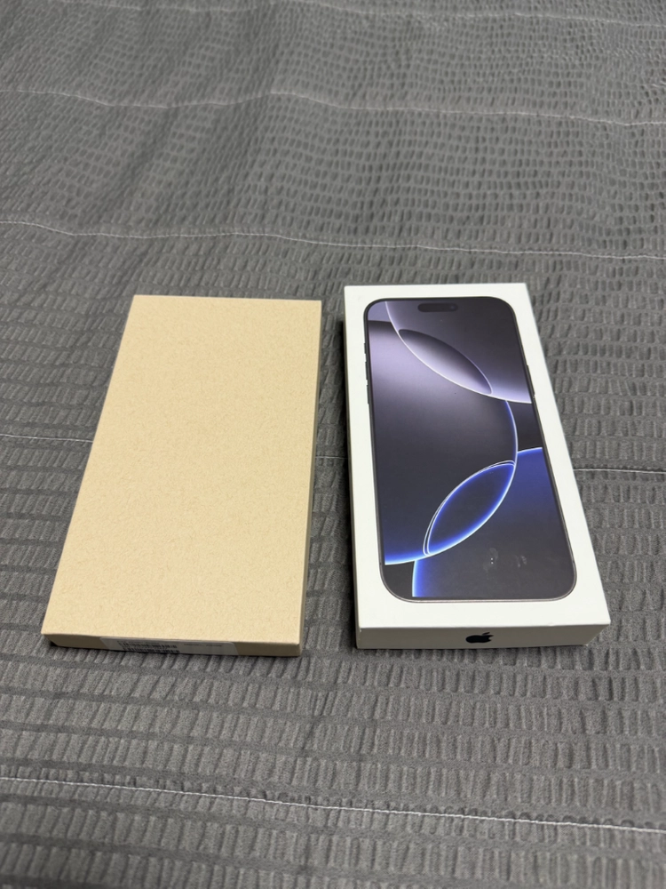 아이폰 16 프로 맥스 256GB 리퍼 팝니다 이미지