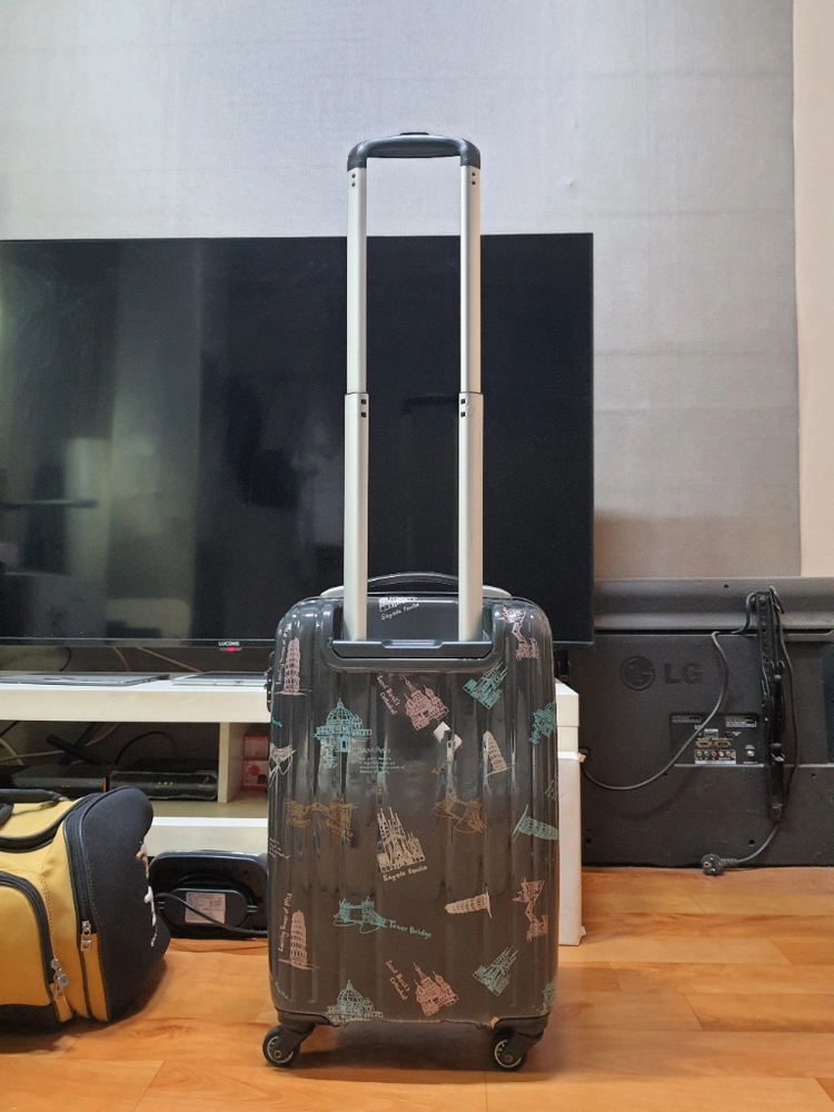 [아메리칸 투어리스터] 20인치 캐리어 이미지