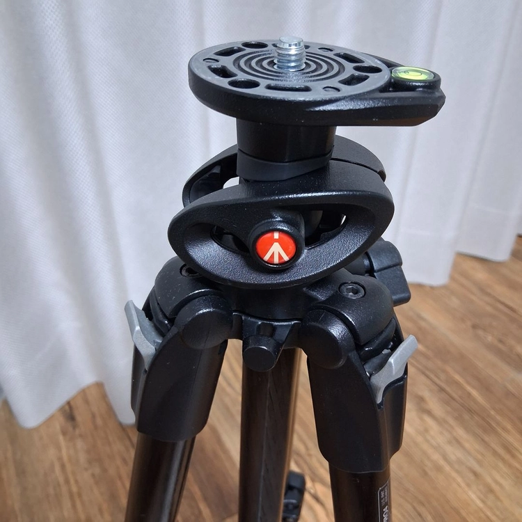 맨프로토 manfrotto 190CXPRO4 카본 삼각대 이미지