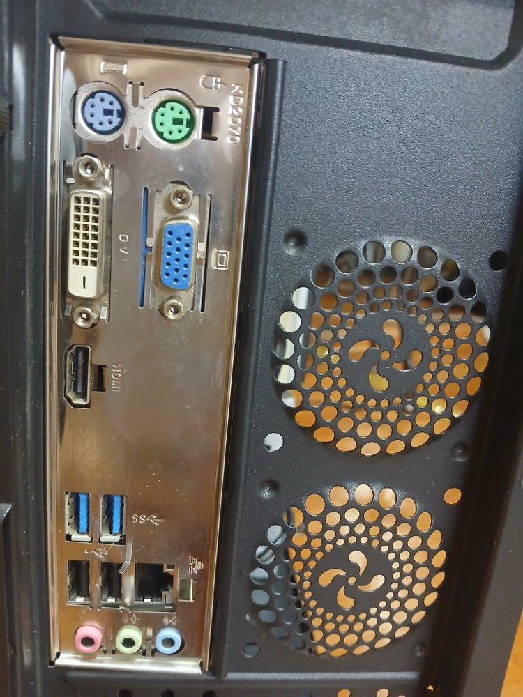 WIN11 고속 사무용 무선랜 4세대PC 삼성8G램 128G SSD 데스크탑 피시 본체 컴퓨터 이미지