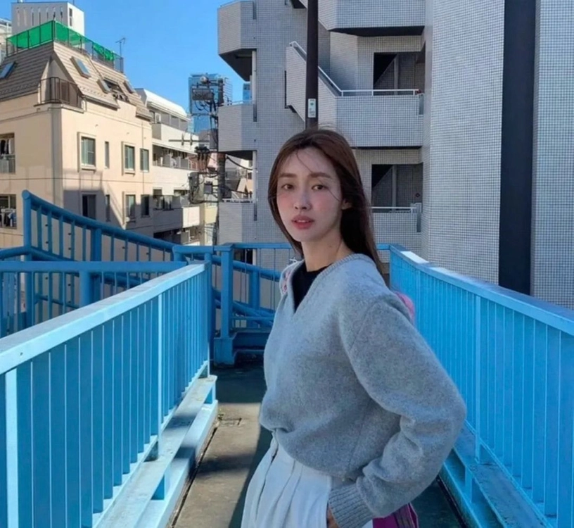 LE17SEPTEMBRE ALPACA BLEND V NECK PULLOVER 니트 스커트 머플러 이미지