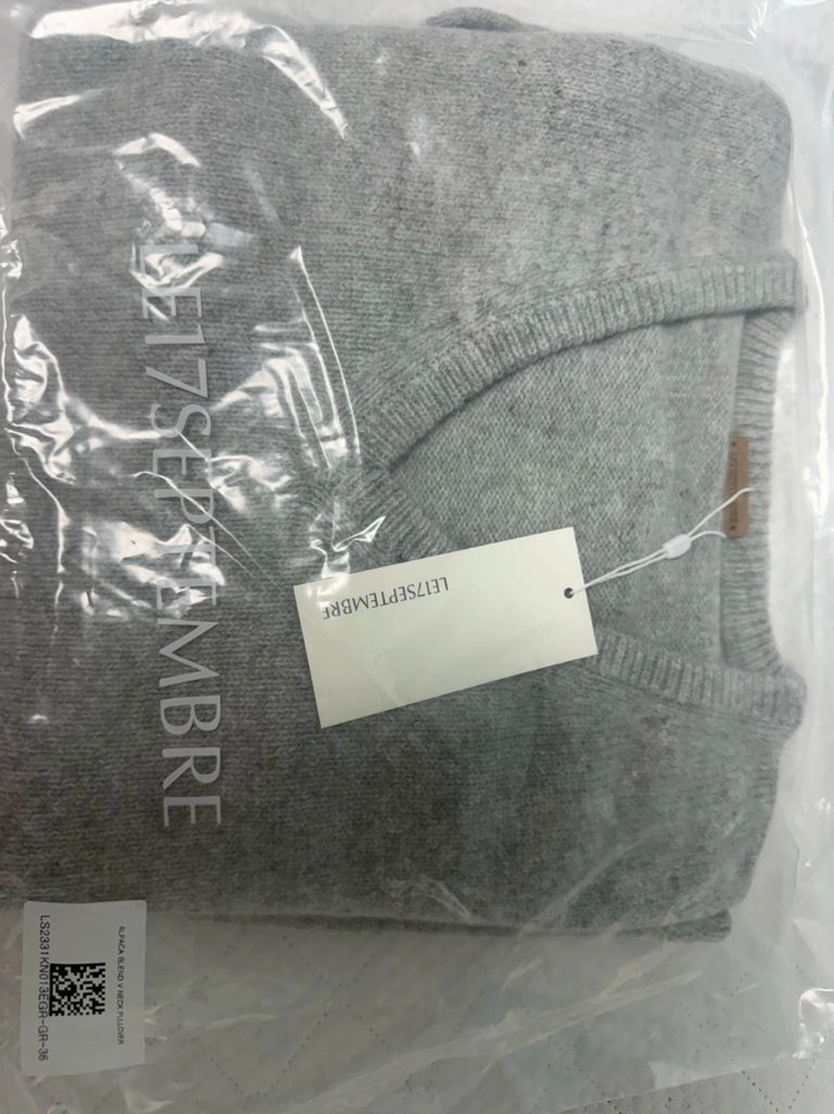 LE17SEPTEMBRE ALPACA BLEND V NECK PULLOVER 니트 스커트 머플러 이미지
