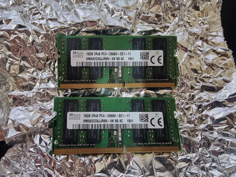 SK하이닉스 DDR4 16gb 램 메모리 이미지