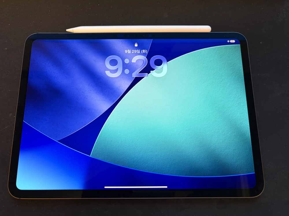 아이패드 프로 M4 11인치 스페이스블랙(256GB, Wi-fi, 애케플 가입가능)+애플펜슬프로 팔아요 - 안심되는 중고거래