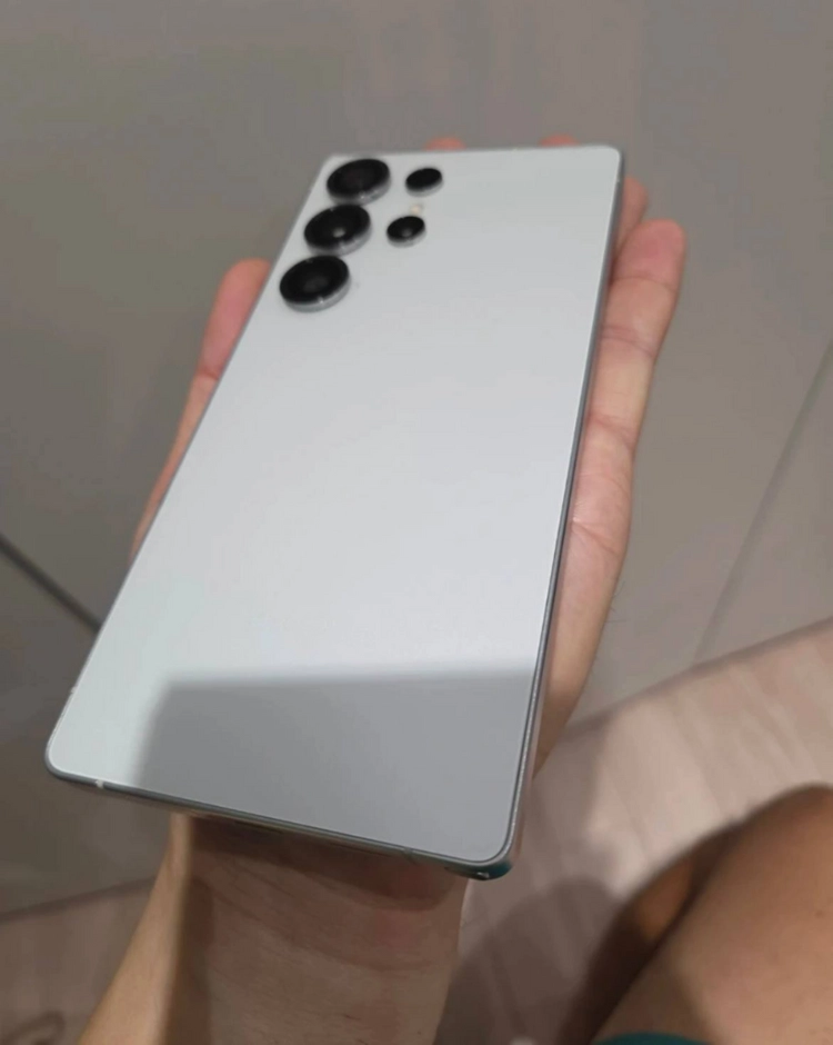 갤럭시 S25 울트라 512GB 화이트 컬러 자급제 이미지