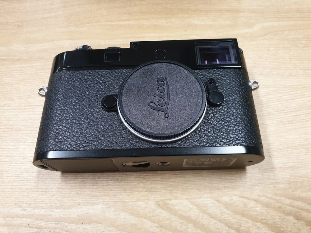 LEICAM 11 Glossy Black Paint Finish 이미지
