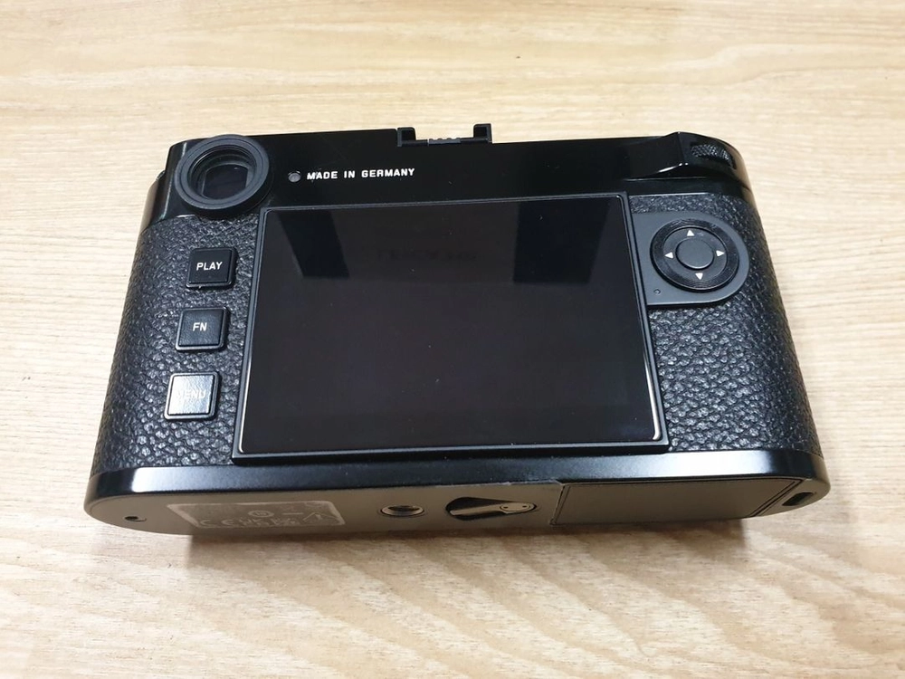 LEICAM 11 Glossy Black Paint Finish 이미지