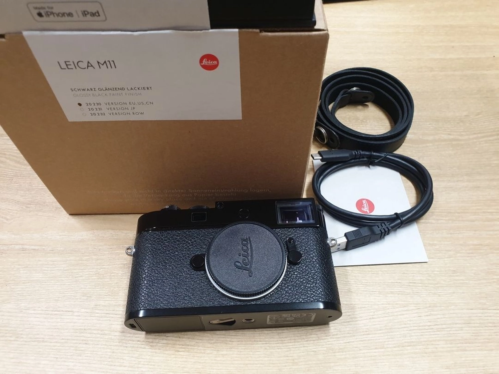 LEICAM 11 Glossy Black Paint Finish 이미지