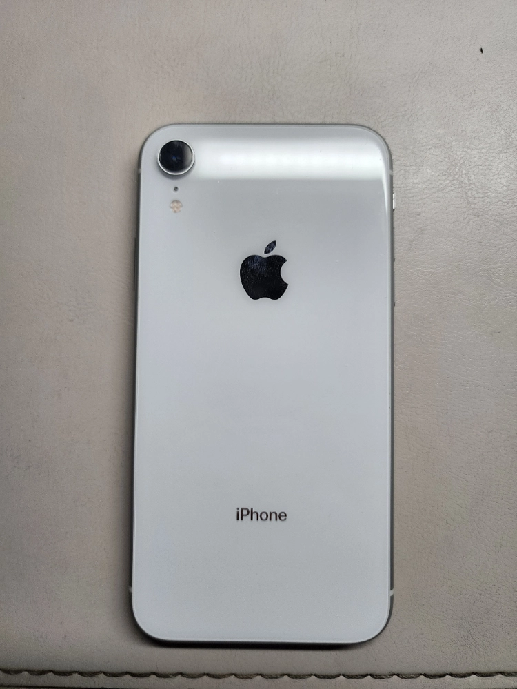 iPhone XR 128GB 이미지
