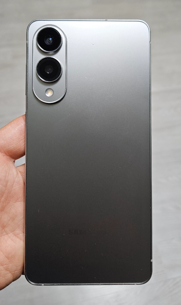 갤럭시 S25엣지 실버 256GB 싸게 팝니다. 이미지