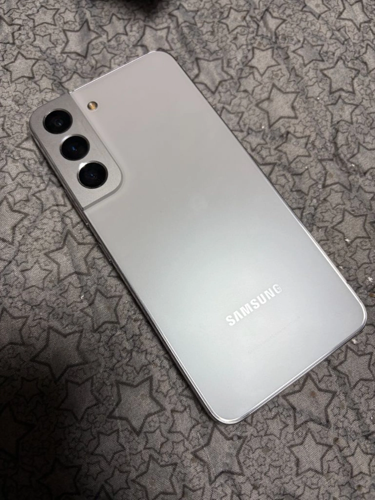 갤럭시 S22 화이트 256GB - 안심되는 중고거래