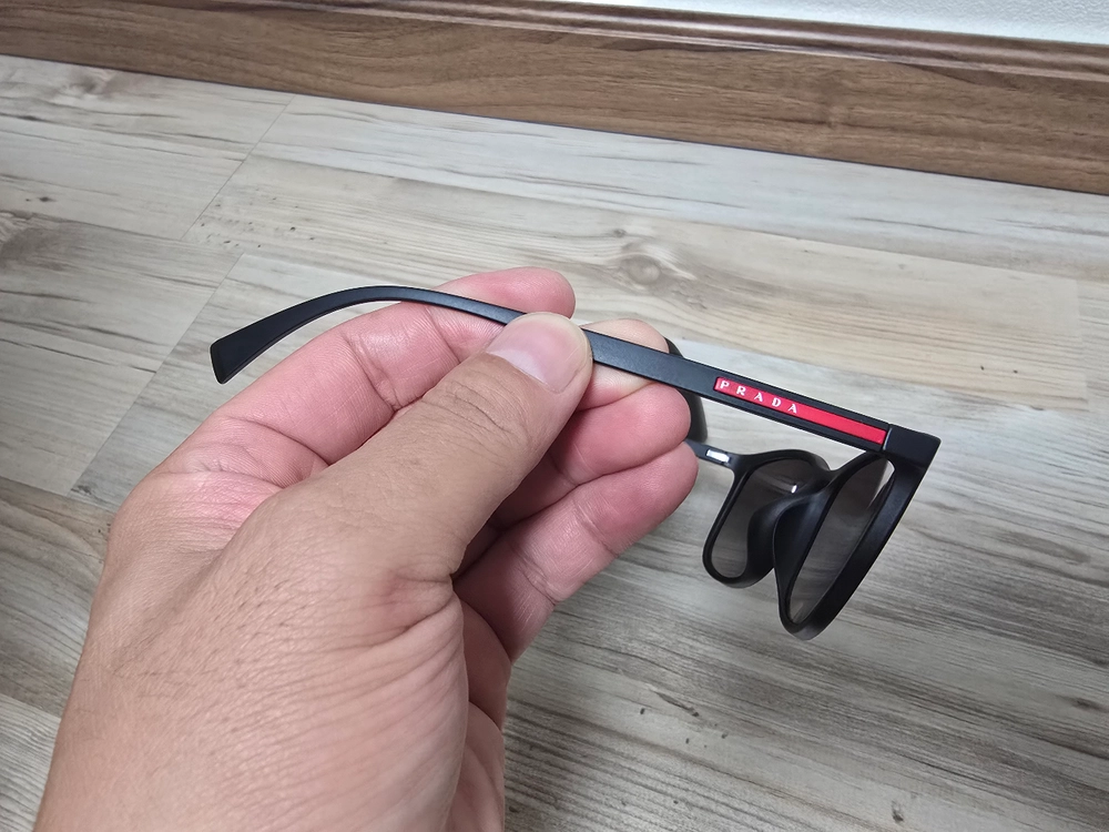 프라다(PRADA) 선글라스 이미지
