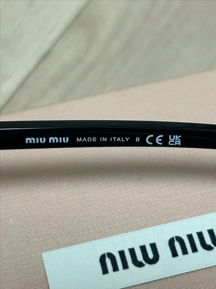 미우미우안경팝니다 이미지