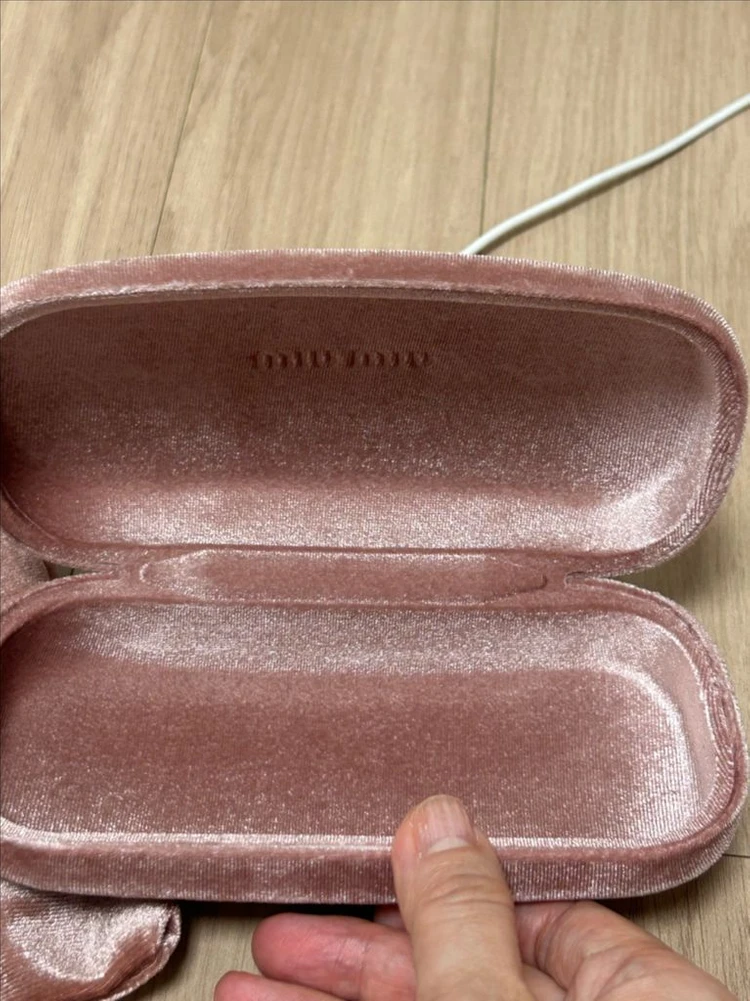 미우미우안경팝니다 이미지