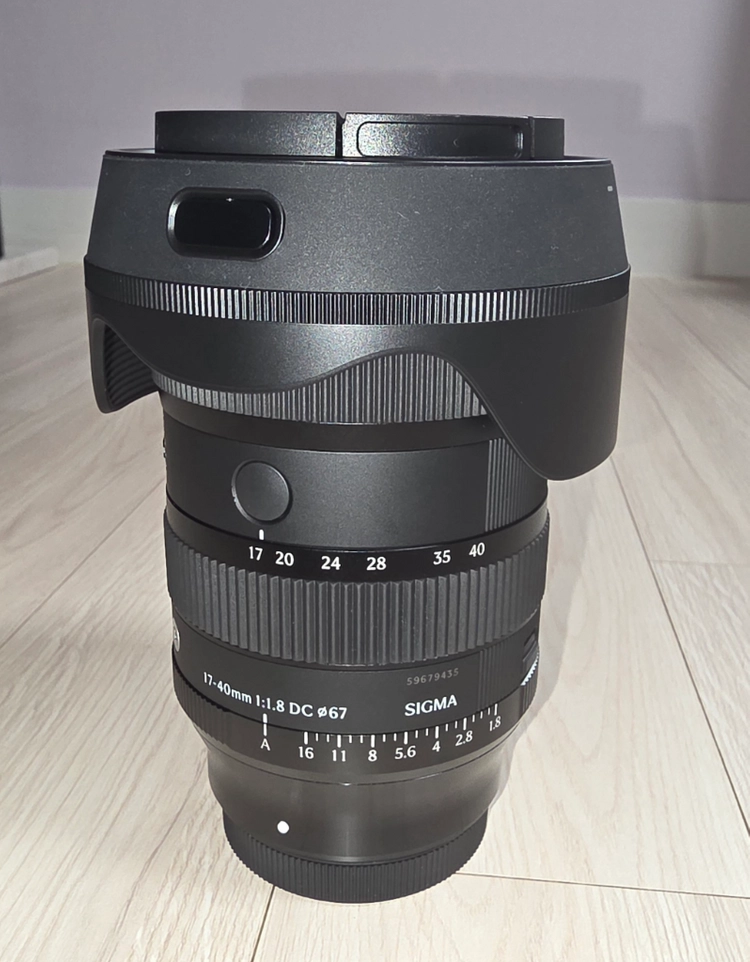 시그마 17-40mm F1.8 DC 후지용 렌즈 이미지