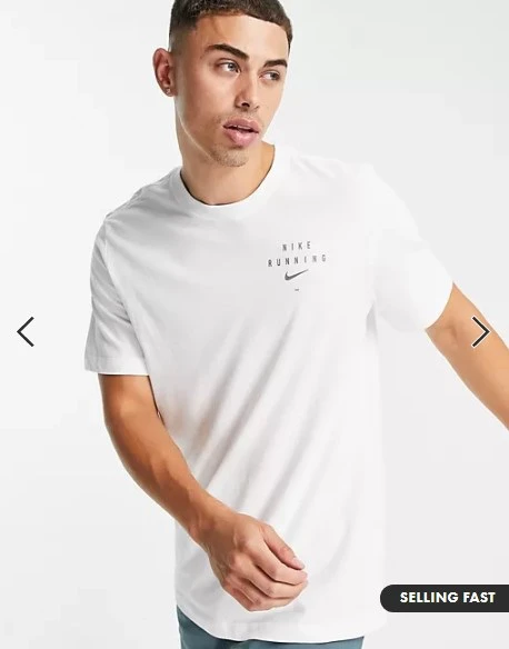 [M/100]Nike Running Run Division Dri-FIT t-shirt in white 이미지
