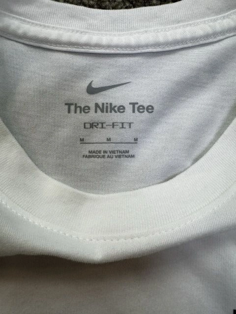 [M/100]Nike Running Run Division Dri-FIT t-shirt in white 이미지