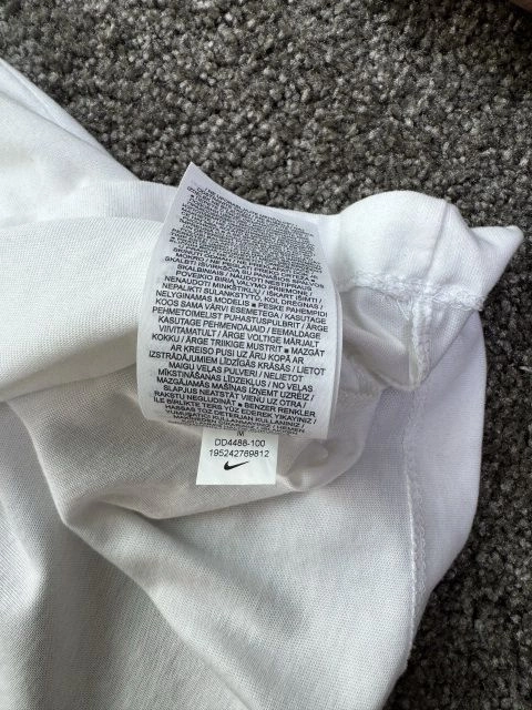 [M/100]Nike Running Run Division Dri-FIT t-shirt in white 이미지
