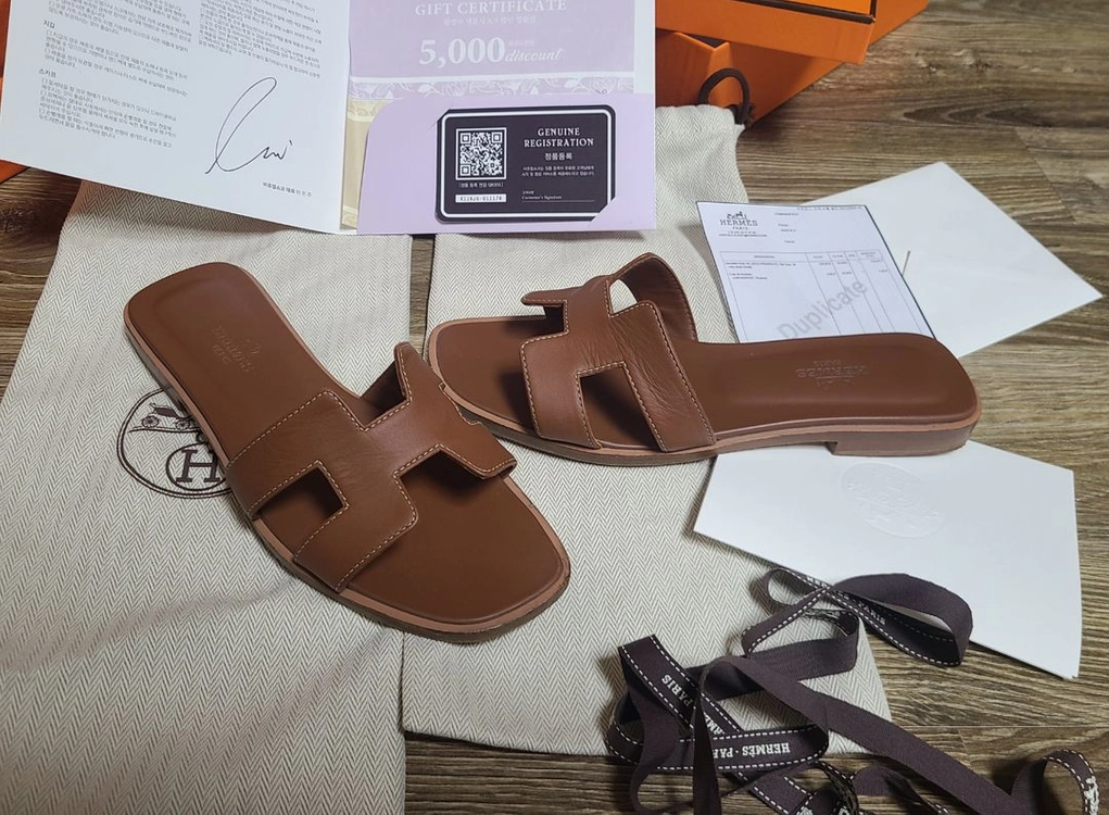 마지막가격)에르메스 오란 36 슬리퍼 샌들 운동화신발로퍼구두런닝화나이키구찌루이비통발렌시아가마르지엘라스니커즈프라다샤넬 이미지