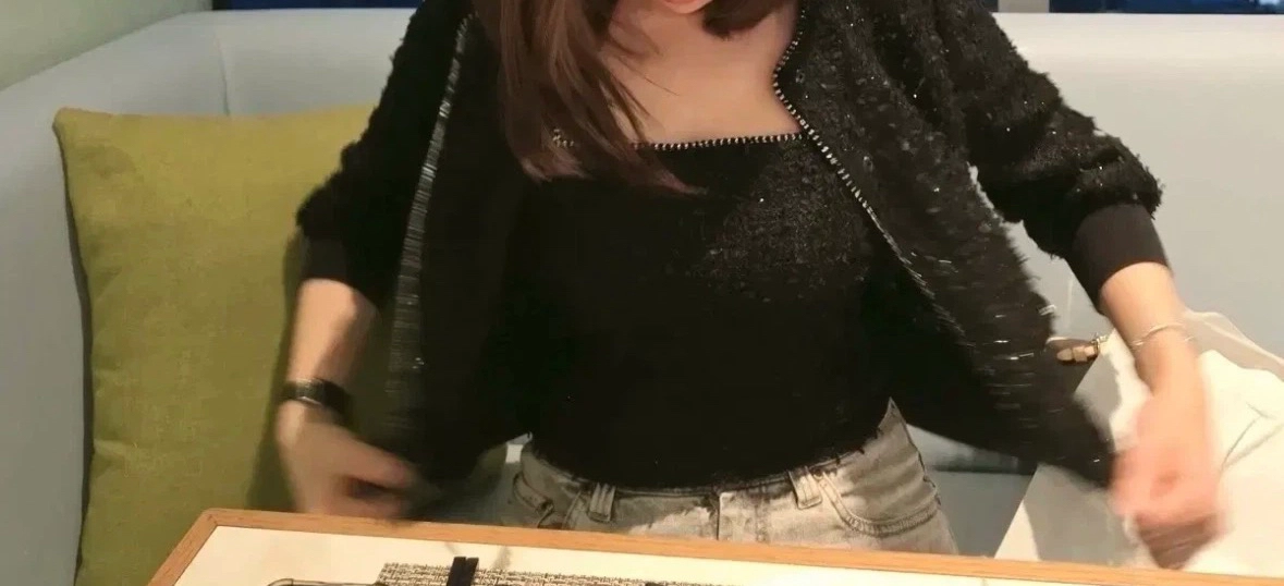 maje 마쥬 블랙 트위드 자켓 이미지