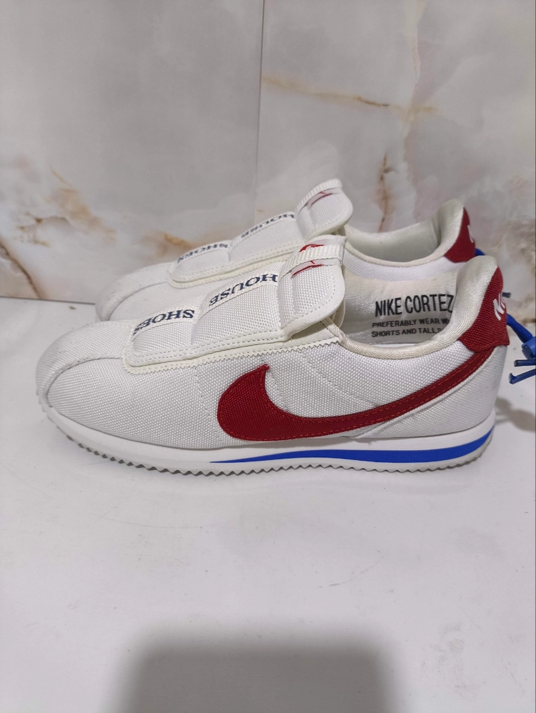 250mm 나이키 x 켄드릭 라마 코르테즈 슬립온 이미지