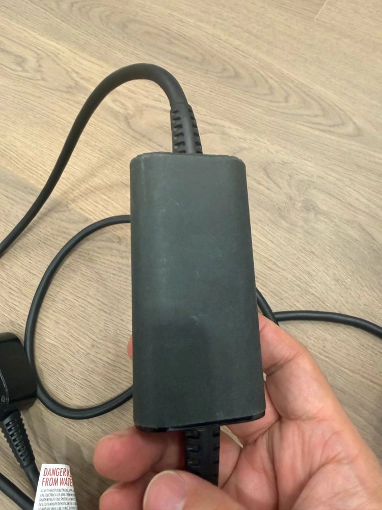 다이슨 헤어 드라이기 여해용 110V 판매합니다 이미지