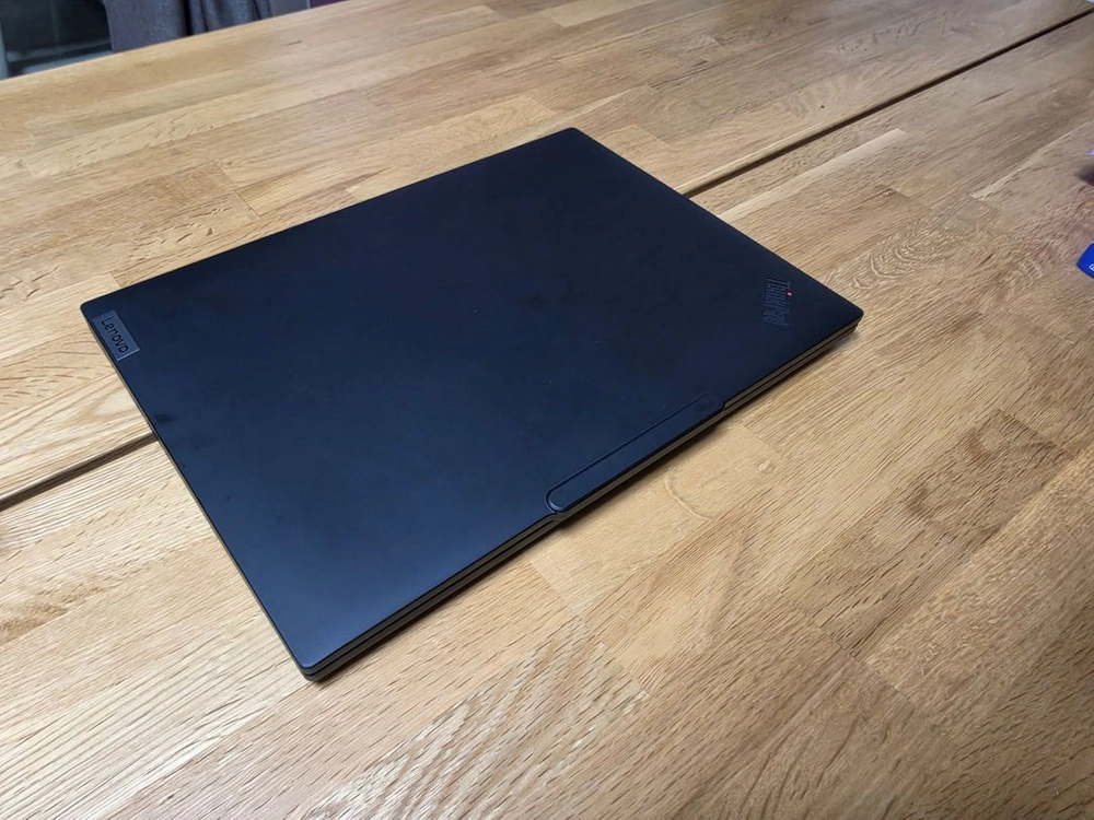 씽크패드 T14 gen5 AMD 이미지