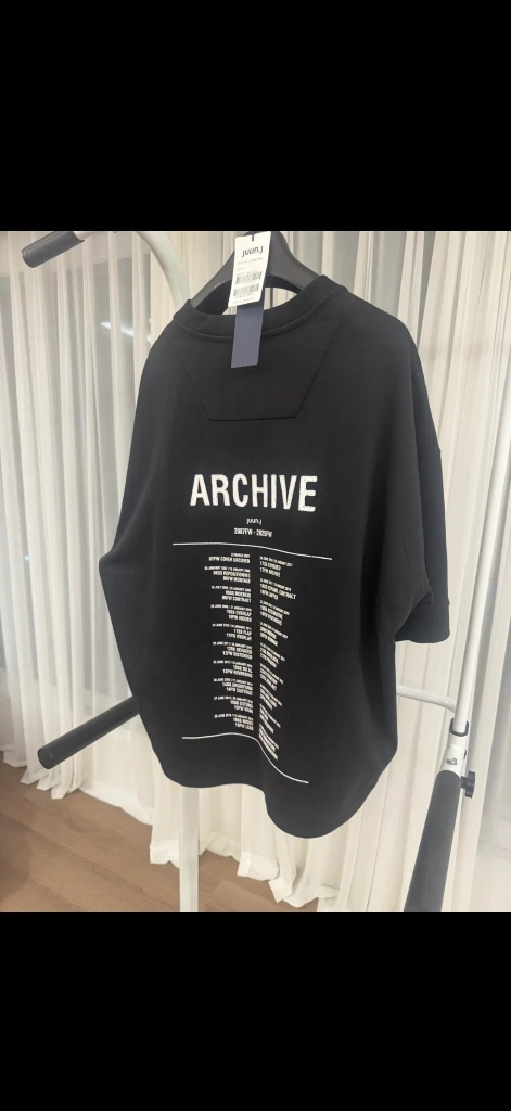 준지(juun.j) ARCHIVE 아카이브 반팔 블랙 티셔츠 s사이즈(105사이즈) 새상품 팝니다 이미지
