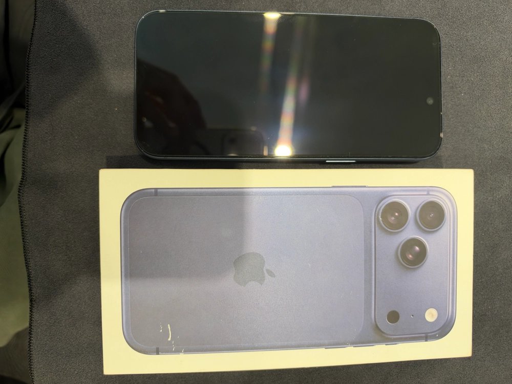 아이폰17프로맥스 딥블루 256gb 무음으로 아이폰에어 무음 교환이나 판매 이미지