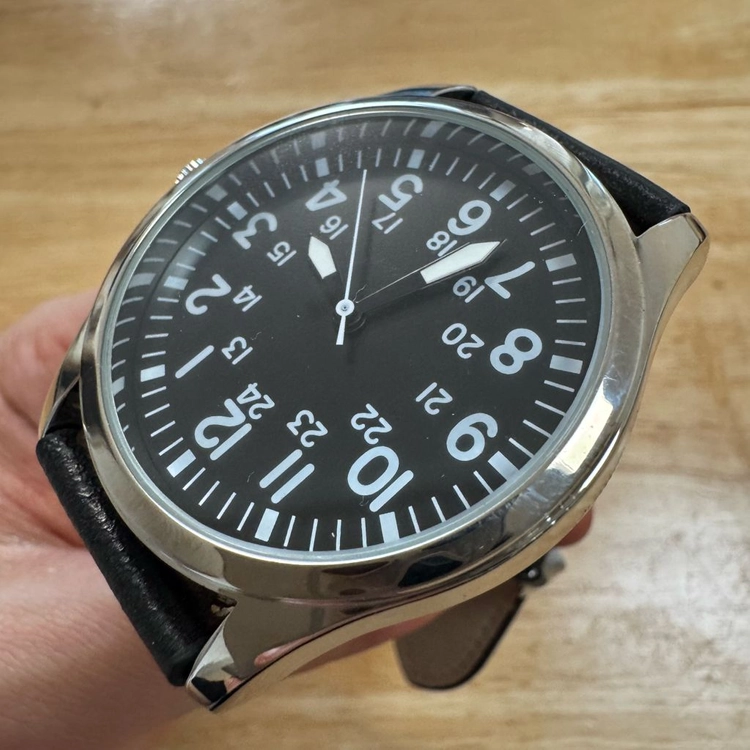 카키필드 스타일 군용 파일럿워치 [42mm] 밀리터리 쿼츠 손목시계 실버 & 블랙 (S급) 이미지