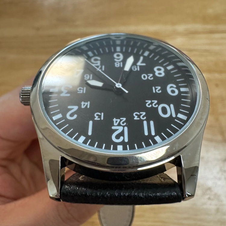 카키필드 스타일 군용 파일럿워치 [42mm] 밀리터리 쿼츠 손목시계 실버 & 블랙 (S급) 이미지