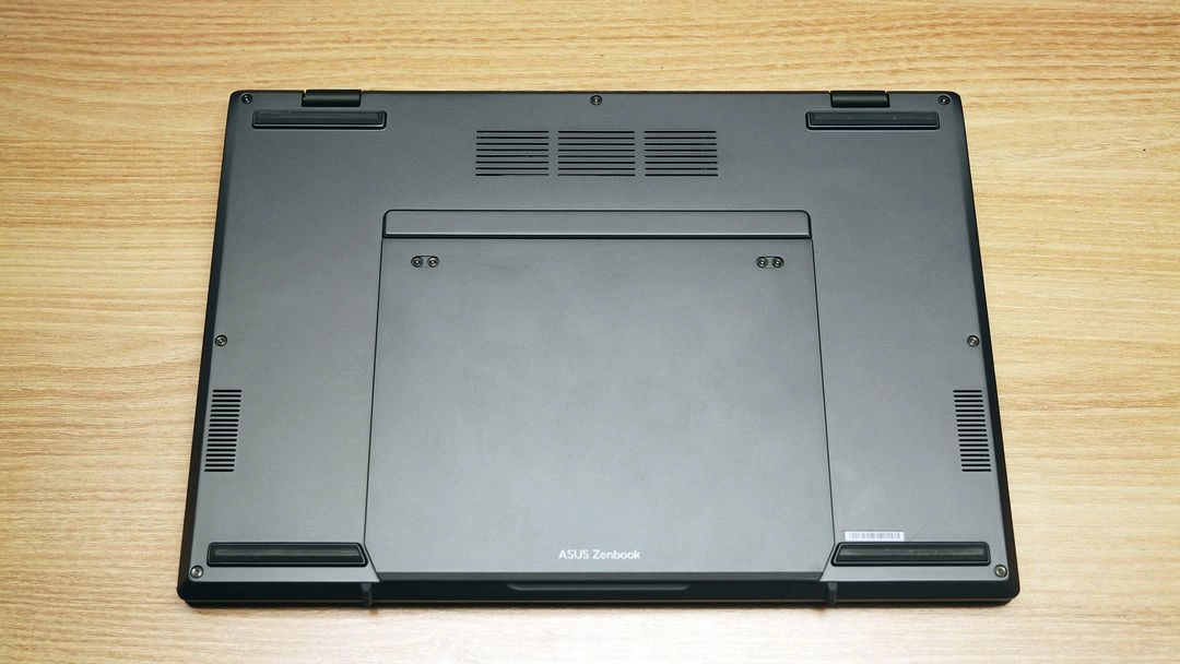 ASUS 젠북듀오 UX8406M 코어울트라9 램32 2테라 고사양 듀얼모니터 이미지