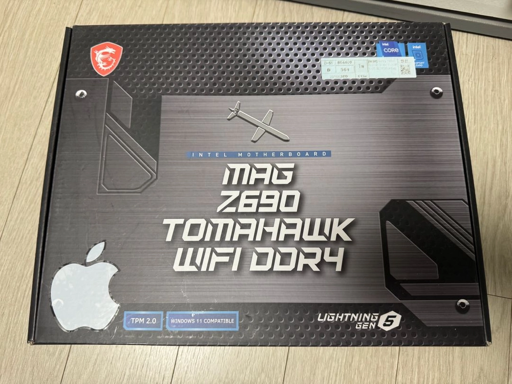 MSI MAG Z690 토마호크 WIFI DDR4 팝니다 이미지