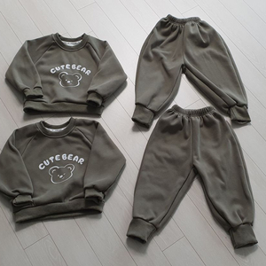 110사이즈 남여공용 얇은 김모안감 유아 상하복 올리브 컬러 일괄(새것) 이미지