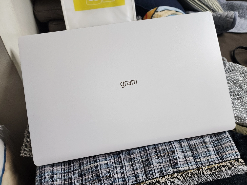 최상급 LG 그램 22년 쿼드 코어 i5 16GB 최경량 1.1kg 윈11 이미지