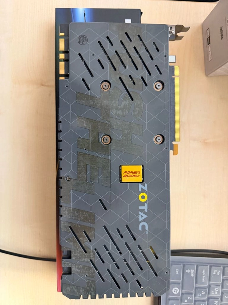 조텍 그래픽 카드 980ti 이미지