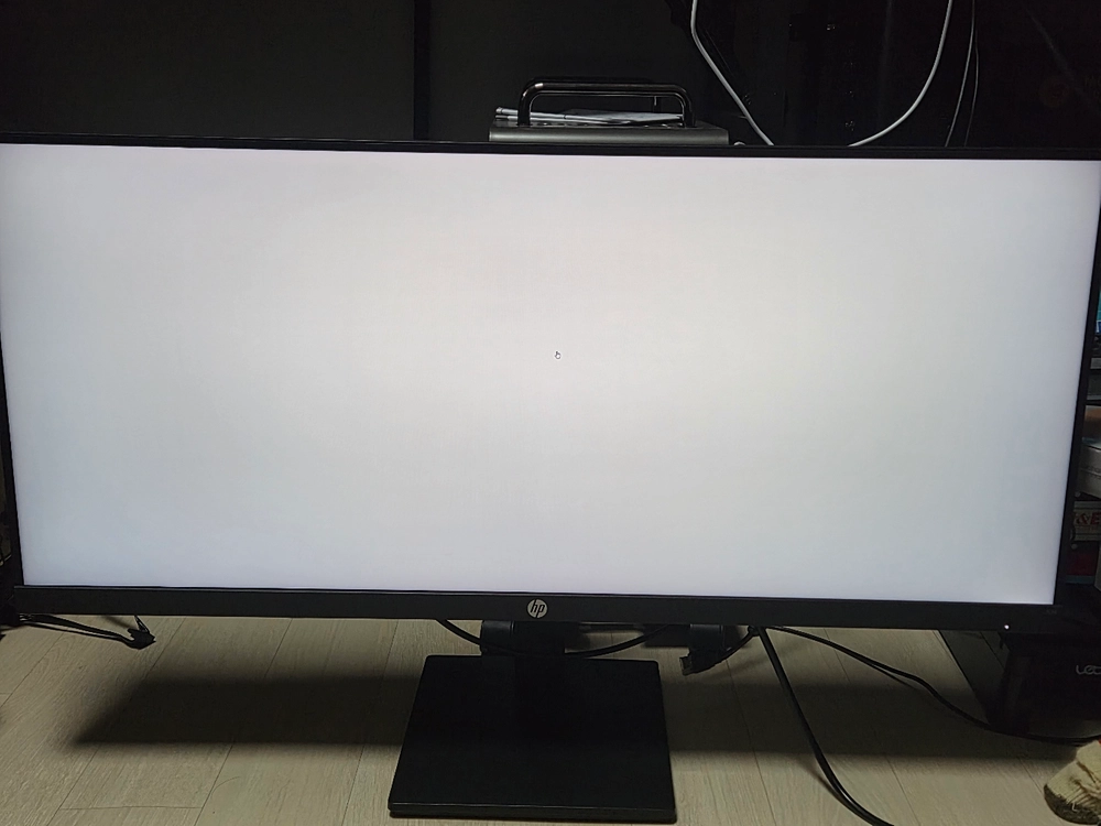 HP X34 울트라와이드 게이밍모니터 이미지
