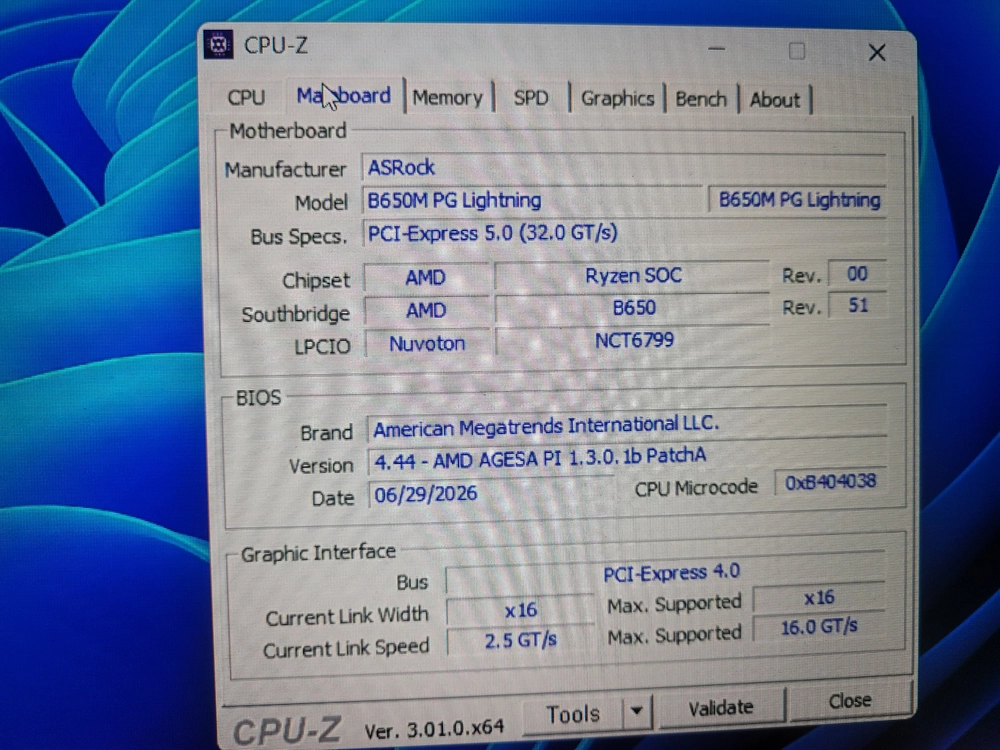 asrock b650m pg lightning 에즈윈(소켓핀휨) 6만원+배송비에 팝니다 이미지