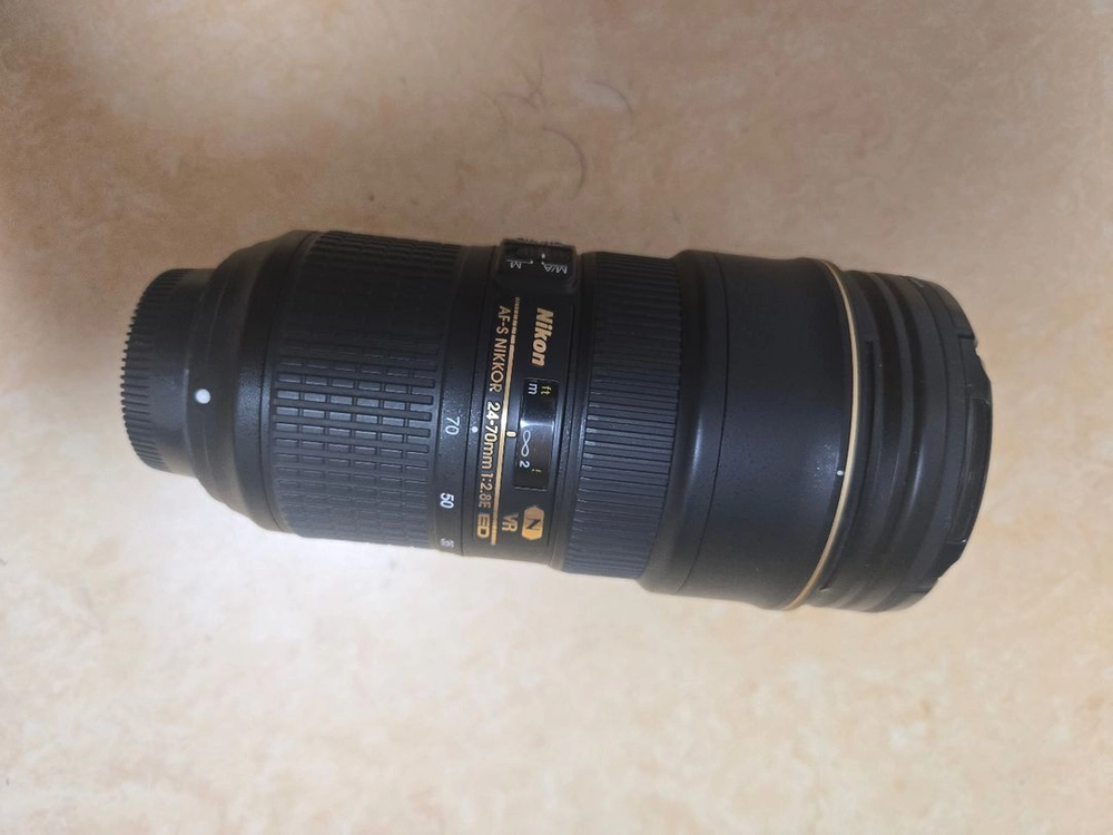 니콘 af-s 24-70mm f2.8ed vr 렌즈팝니다. 이미지