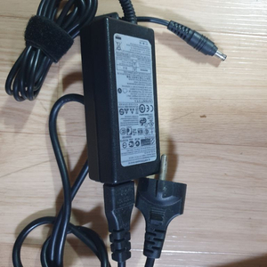 삼성 노트북 아답터 19V 이미지