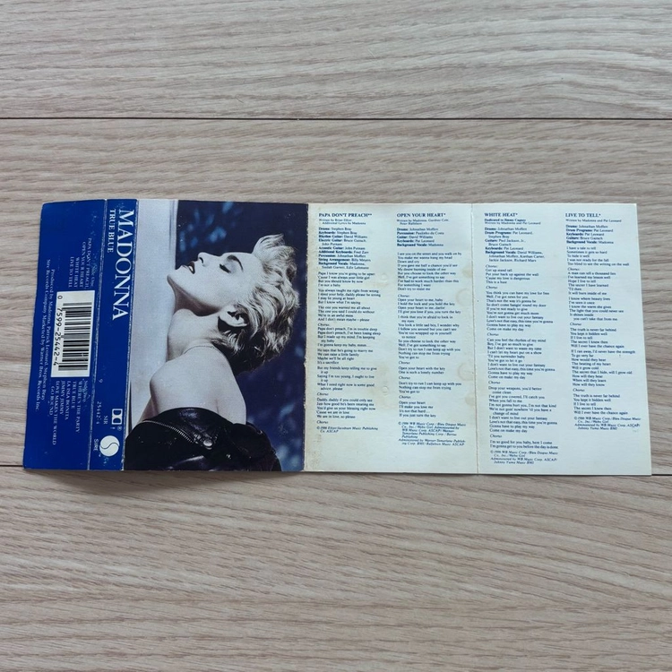 마돈나 Madonna True Blue 트루 블루 카세트 테이프 미국반 초판 Sire Records 앨범 음반 이미지