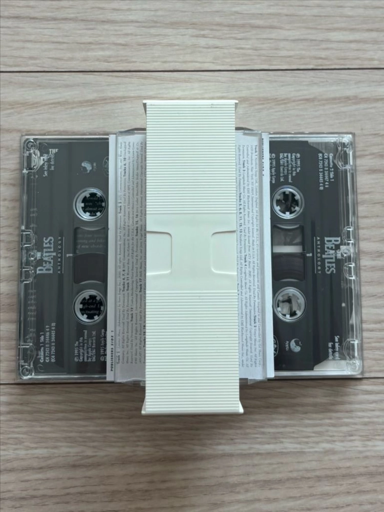 비틀즈 THE BEATLES Anthology 1 앤솔로지 1 카세트 테이프 미국반 1995년 더블 카세트 앨범 이미지