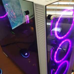 라이젠7 2700X RTX2080T 컴퓨터 본체 팝니다 이미지