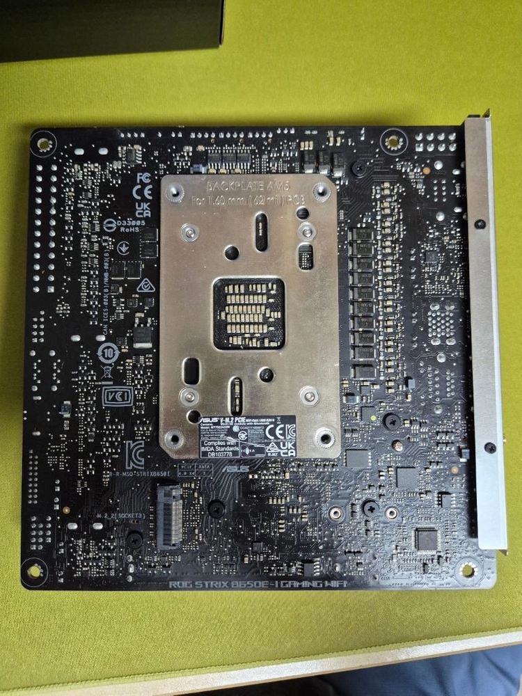 asus rog strix b650e-i am5 itx 메인보드 이미지
