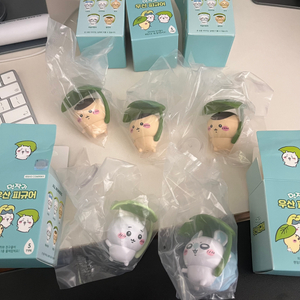 먼작귀 치이카와 우사기 쿠마 모몽가 하늘다람쥐 만쥬 하치와레 가르마 토끼 우산 피규어 가챠 굿즈 정식 정품 이미지
