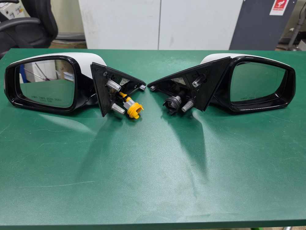 BMW F10 사이드미러 좌우 한 쌍 - 안심되는 중고거래